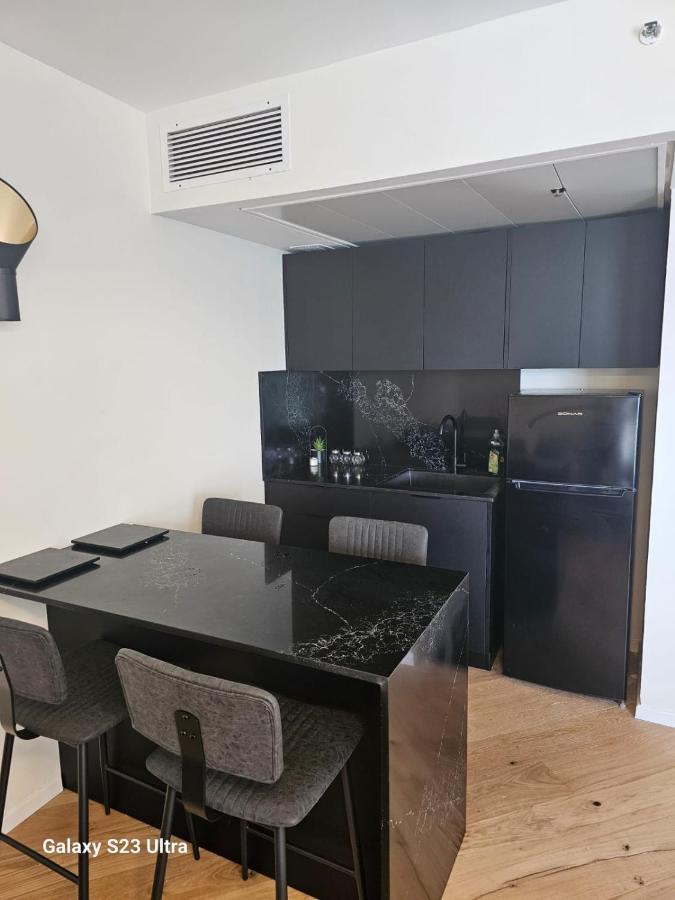 Ferienwohnung תמר על הים Bat Yam Exterior foto